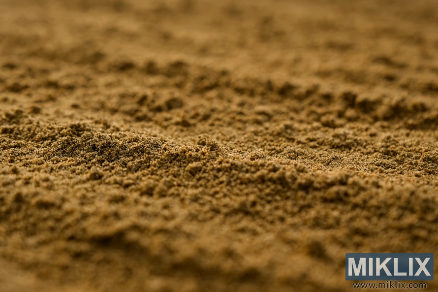 Plano aproximado de solo argiloso arenoso bem drenado, ideal para o cultivo de amêndoas Plano aproximado de solo argiloso arenoso bem drenado, ideal para o cultivo de amêndoas